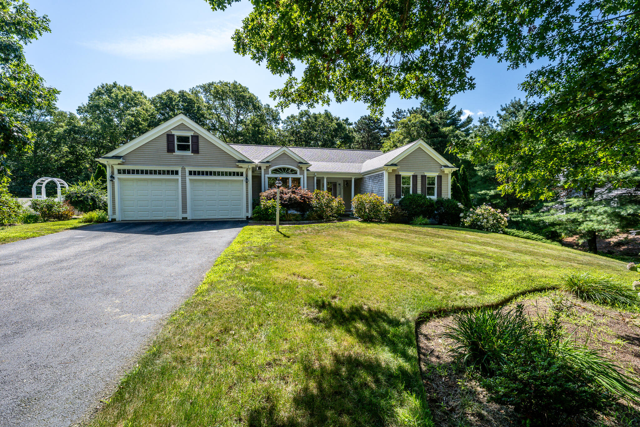 51 Falling Leaf Lane Osterville MA 02655