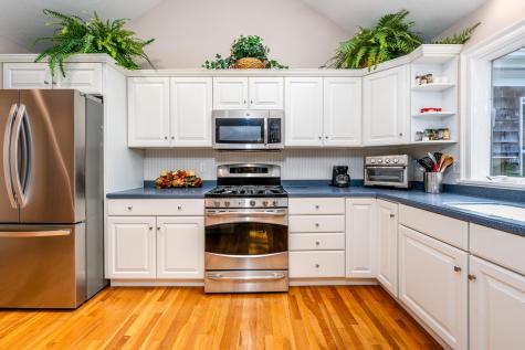 51 Falling Leaf Lane Osterville MA 02655
