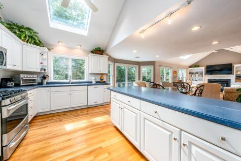 51 Falling Leaf Lane Osterville MA 02655