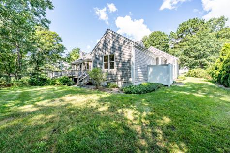 51 Falling Leaf Lane Osterville MA 02655