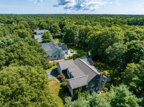 51 Falling Leaf Lane Osterville MA 02655