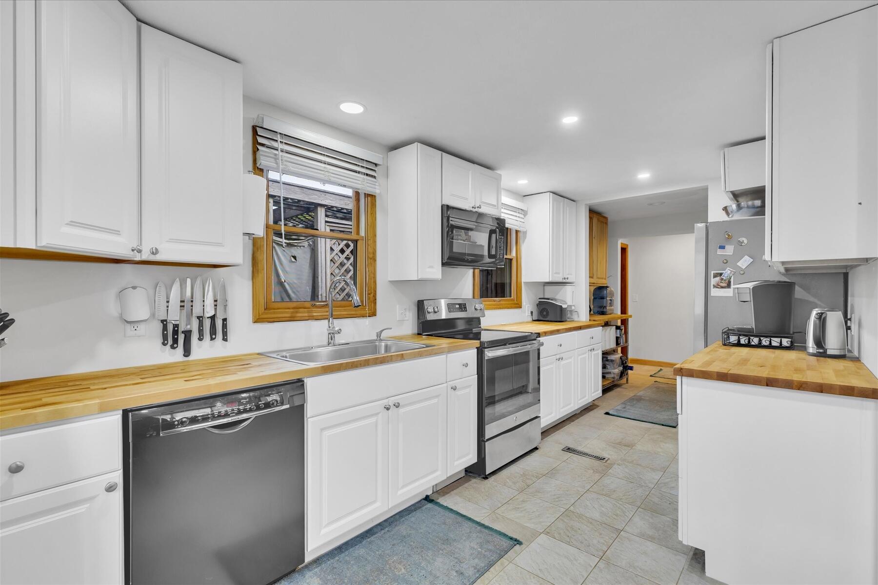 59 Swan Lake Road West Yarmouth MA 02673