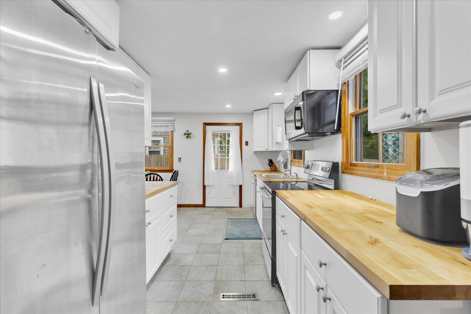 59 Swan Lake Road West Yarmouth MA 02673
