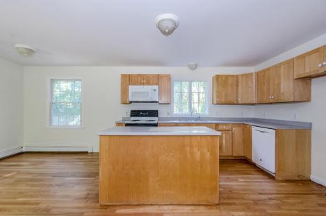 24 Foster Street Mattapoisett MA 02739