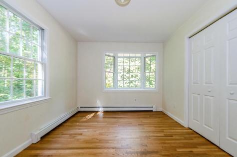 24 Foster Street Mattapoisett MA 02739