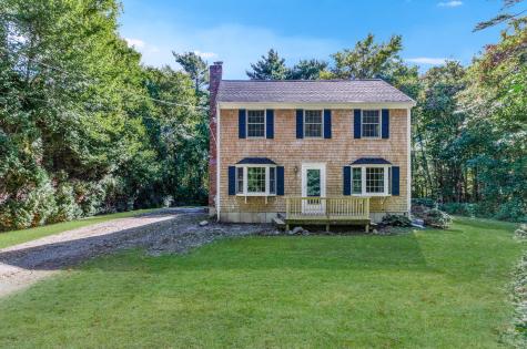 24 Foster Street Mattapoisett MA 02739