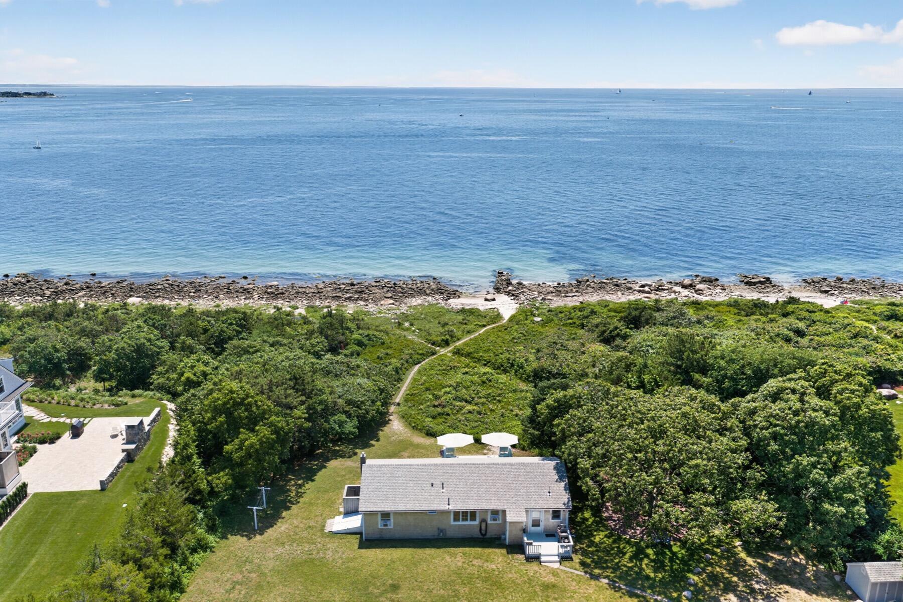 7 Gull Lane Cataumet MA 02534
