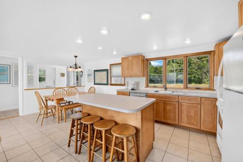 7 Gull Lane Bourne MA 02534
