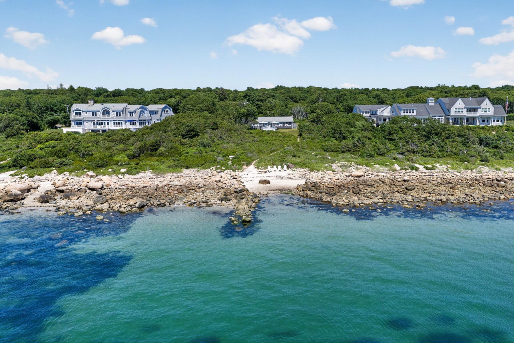 7 Gull Lane Cataumet MA 02534