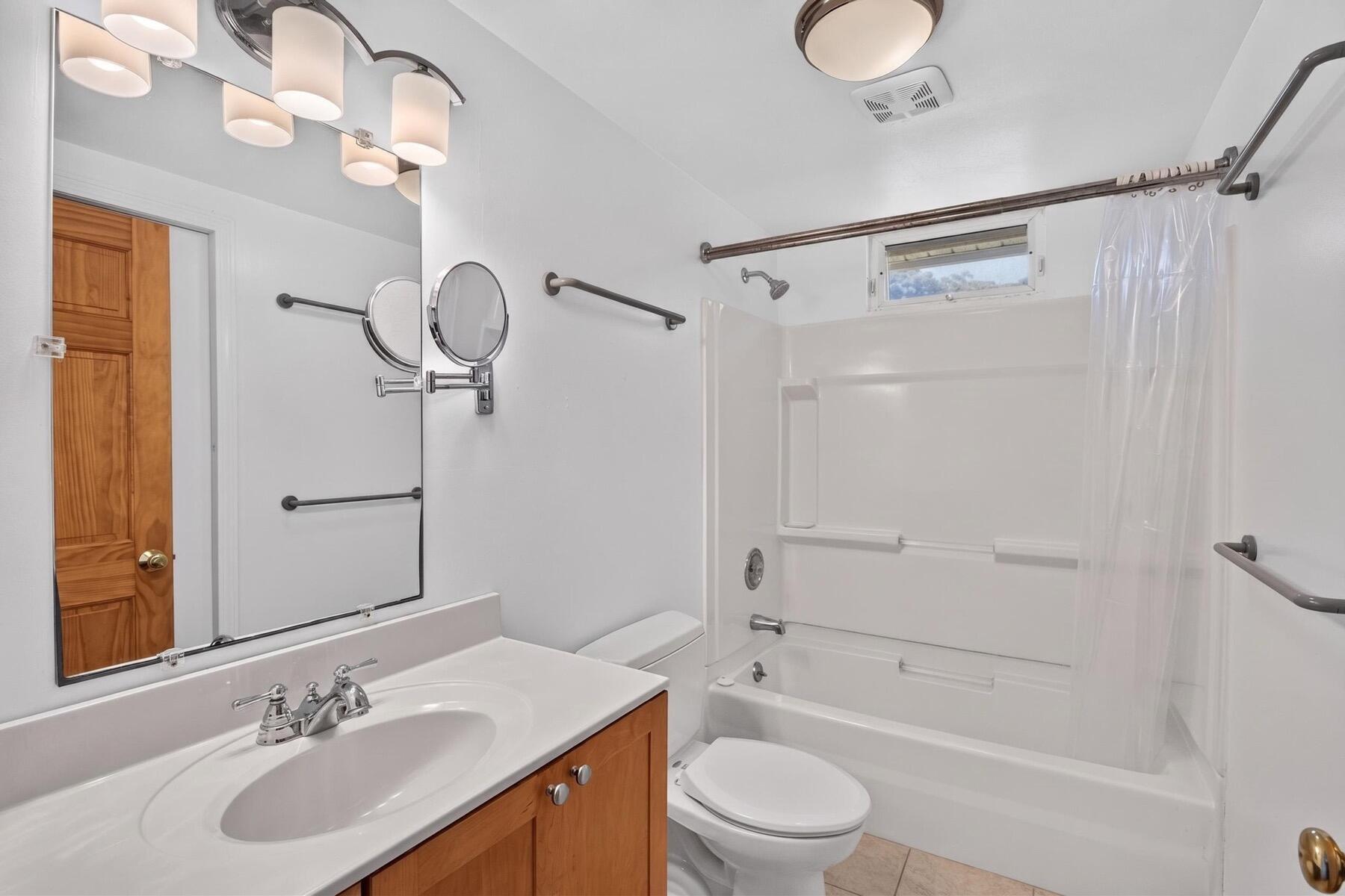 7 Gull Lane Cataumet MA 02534