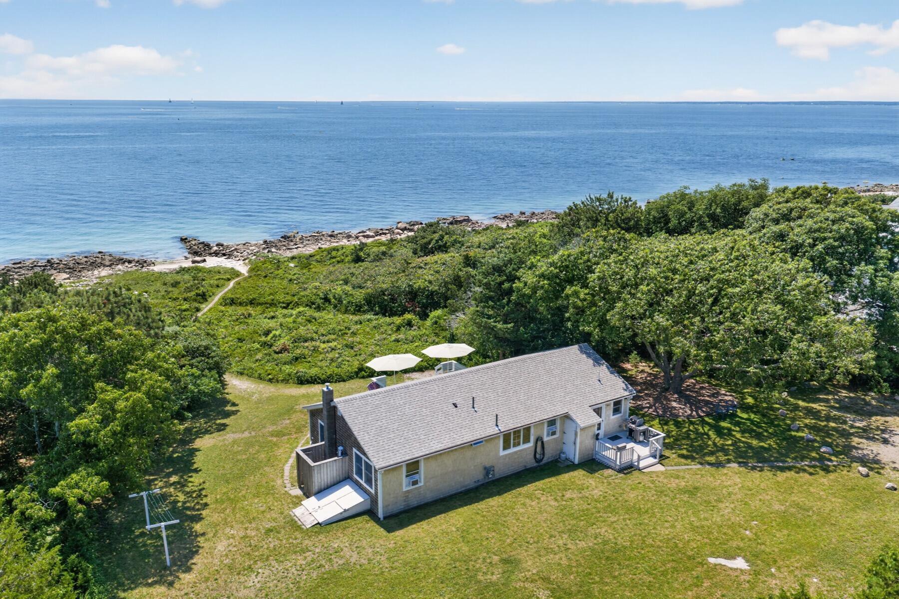 7 Gull Lane Cataumet MA 02534