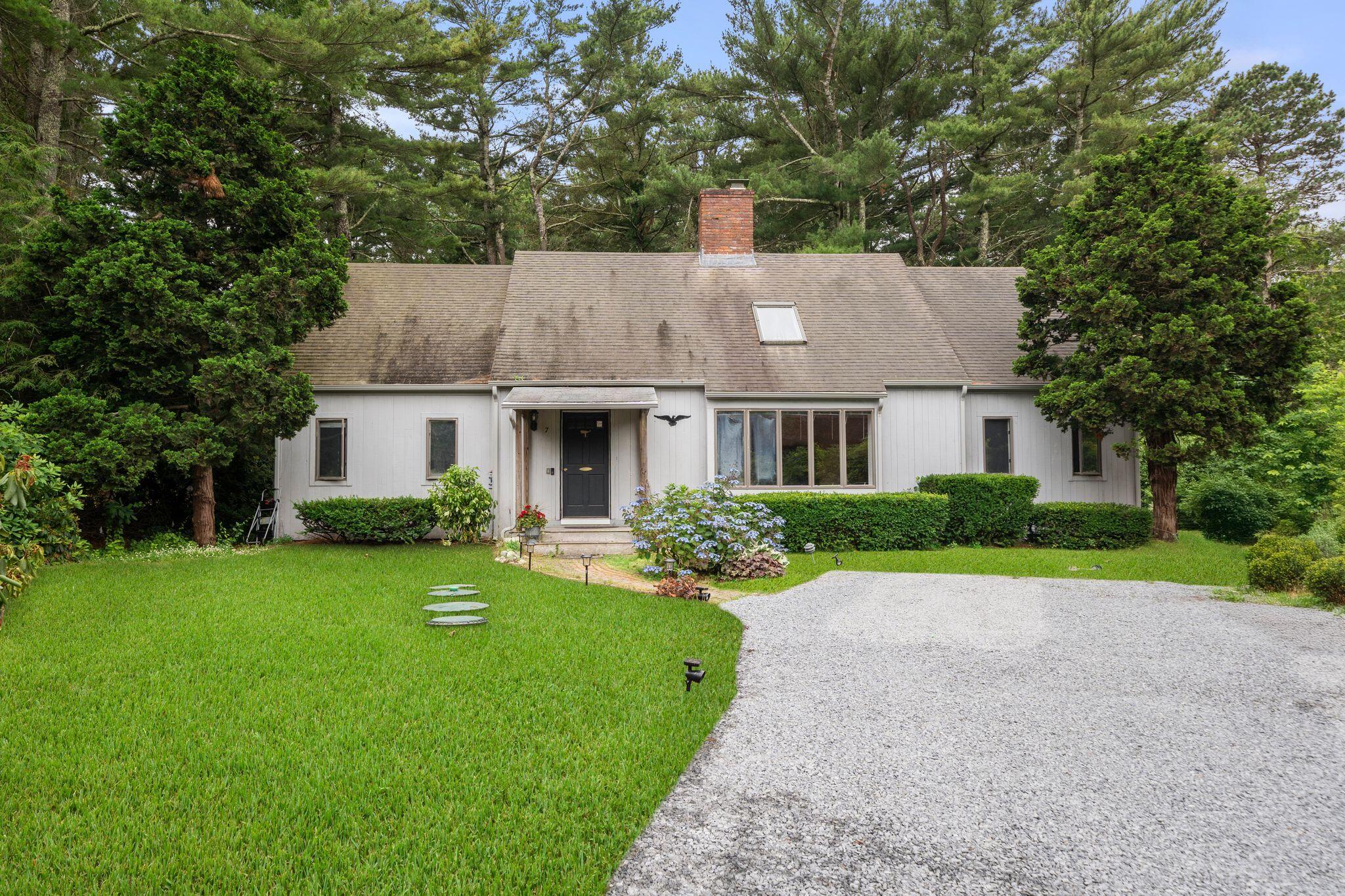 7 Blue Fin Mashpee MA 02649