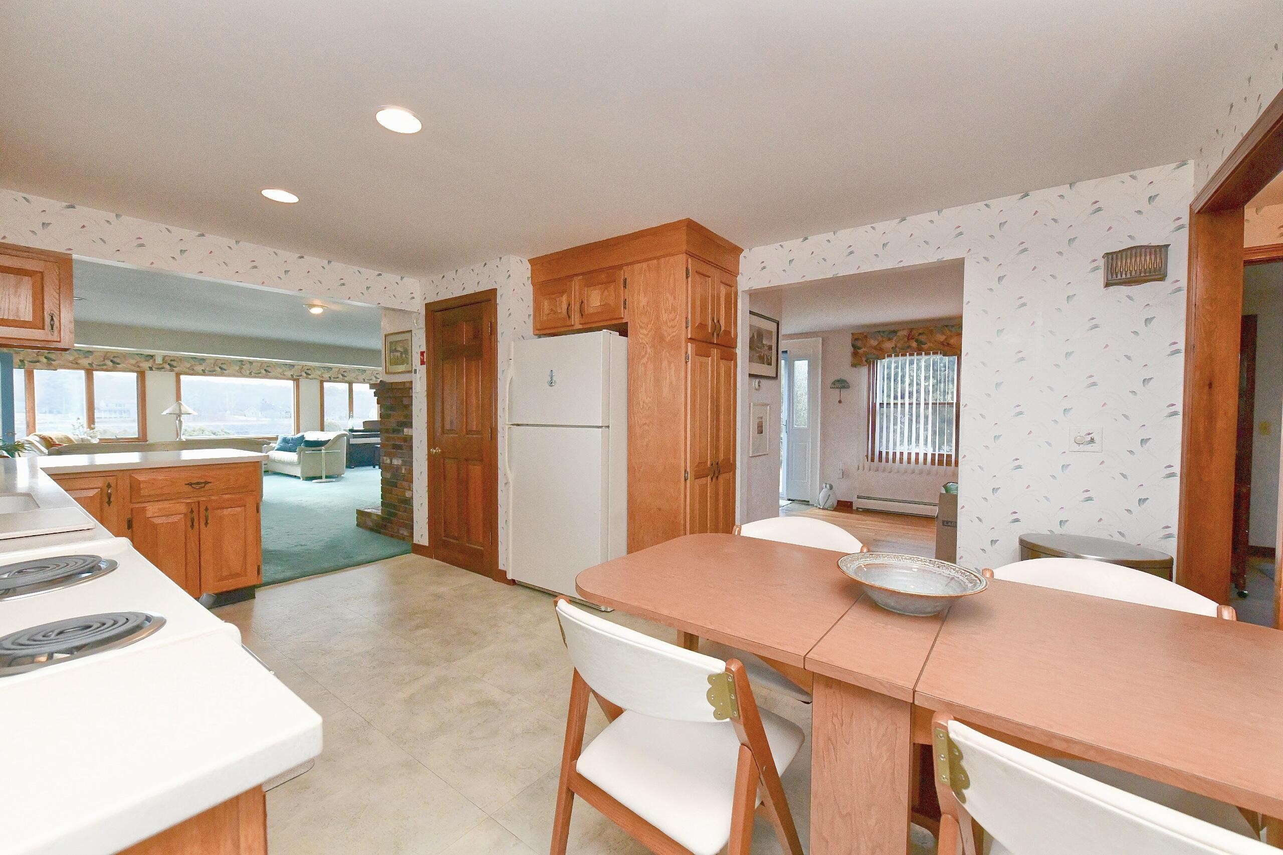 18 Gibbs Road Bourne MA 02562