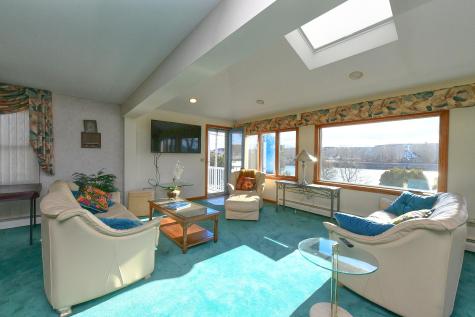 18 Gibbs Road Bourne MA 02562