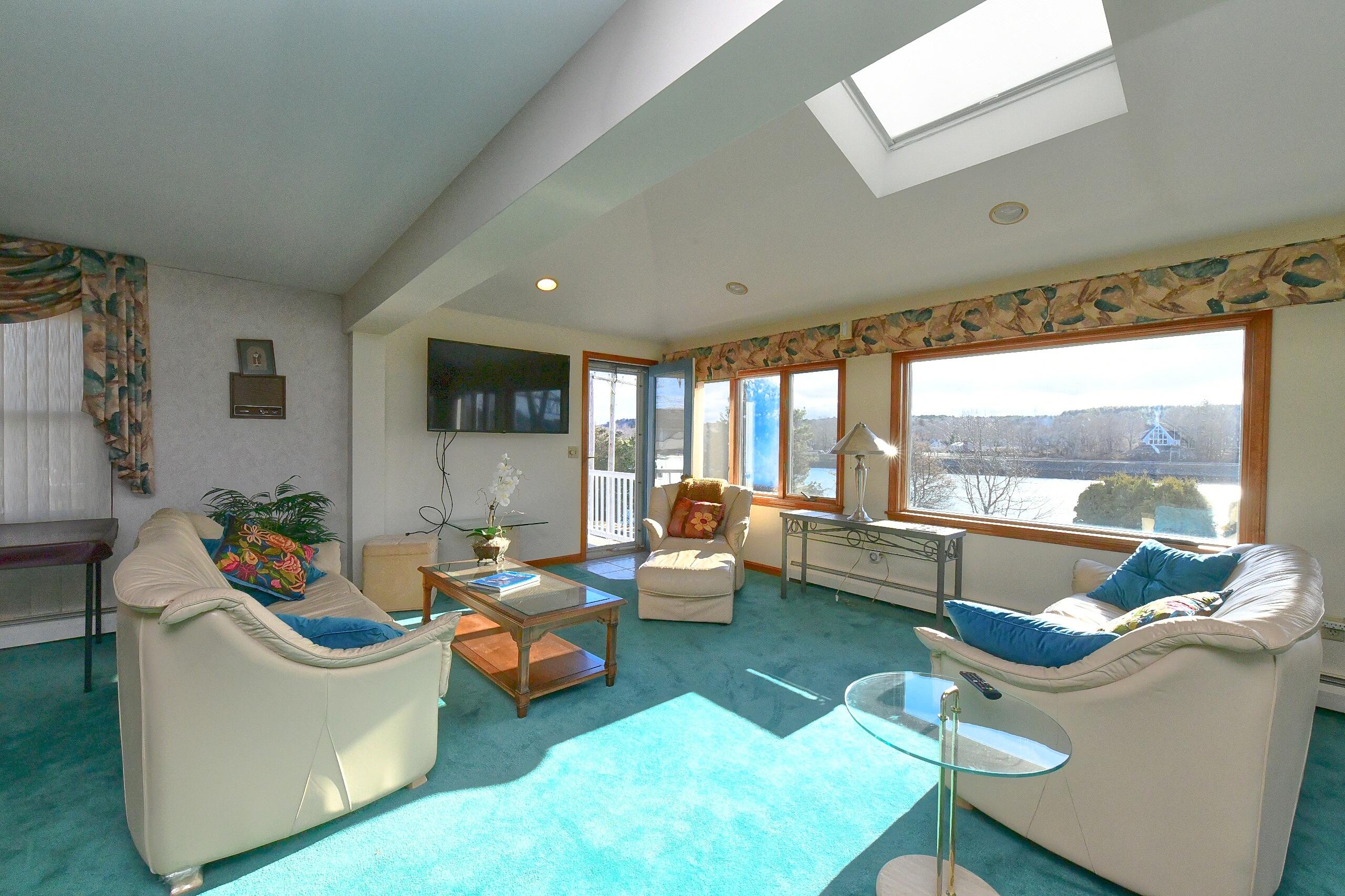 18 Gibbs Road Bourne MA 02562