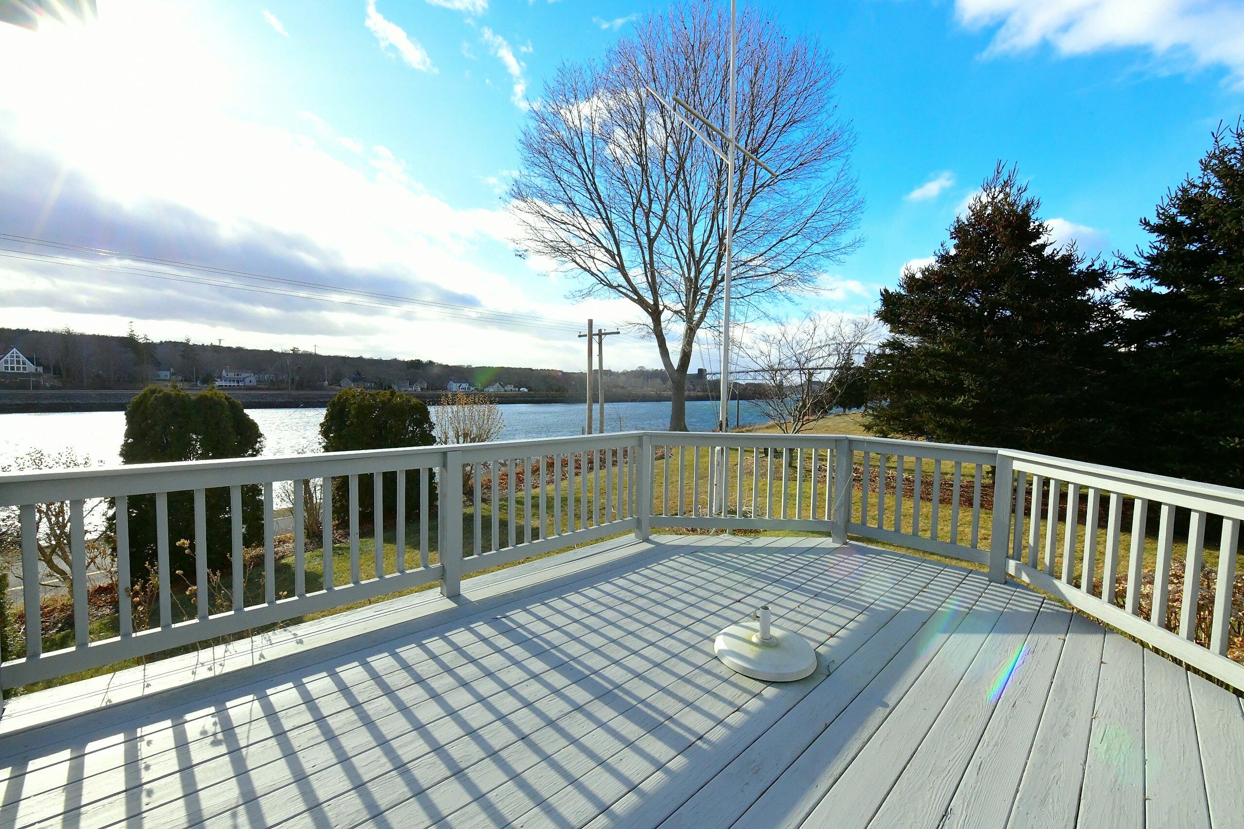 18 Gibbs Road Bourne MA 02562