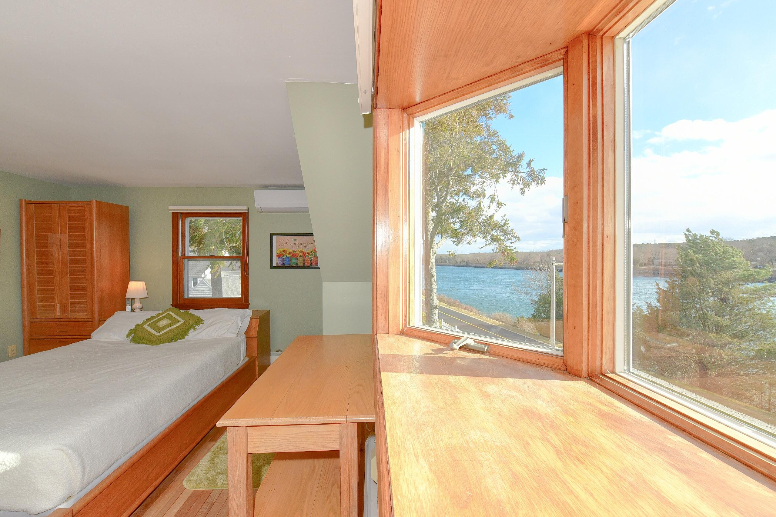 18 Gibbs Road Bourne MA 02562