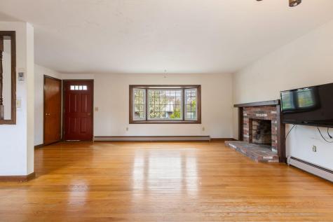 84 Cynthia Lane Dennis MA 02639