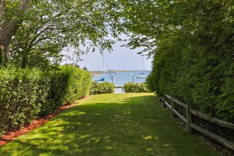 4 Aunt Edith's Road South Yarmouth MA 02664