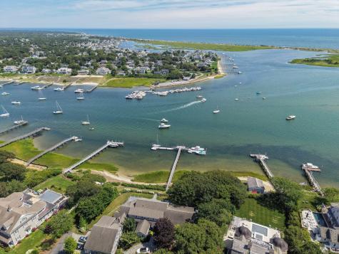 4 Aunt Edith's Road South Yarmouth MA 02664