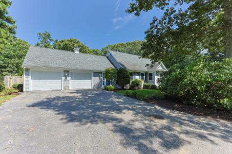 4 Aunt Edith's Road South Yarmouth MA 02664