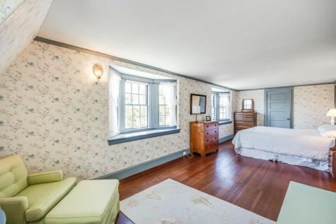 35 Grayton Avenue Barnstable MA 02647