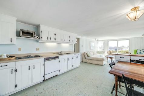 35 Grayton Avenue Barnstable MA 02647