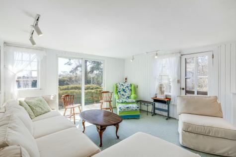 35 Grayton Avenue Barnstable MA 02647