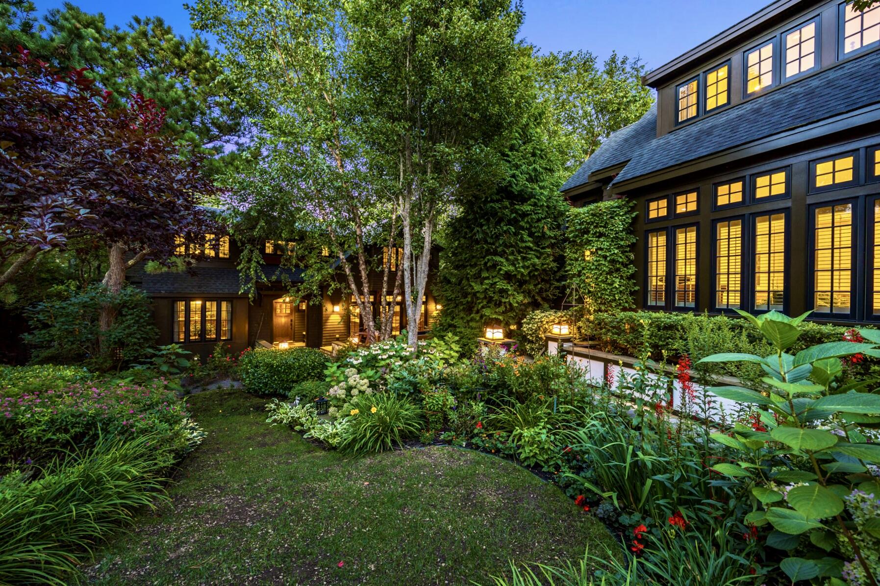 12 Somerset Road Provincetown MA 02657