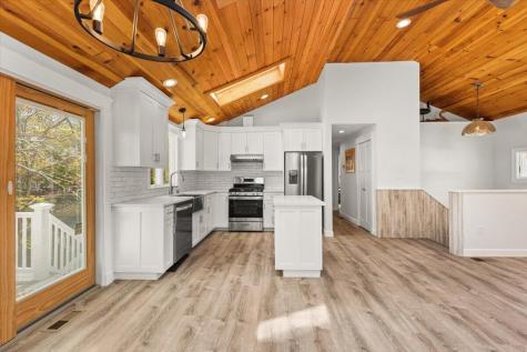 13 Cherry Street Wareham MA 02571