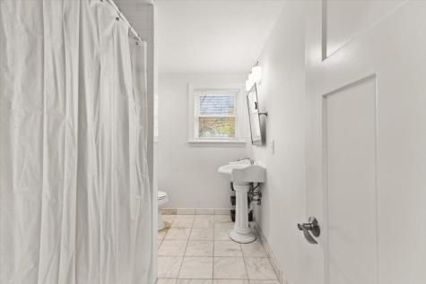 13 Cherry Street Wareham MA 02571