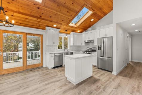 13 Cherry Street Wareham MA 02571