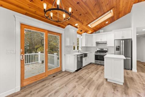 13 Cherry Street Wareham MA 02571