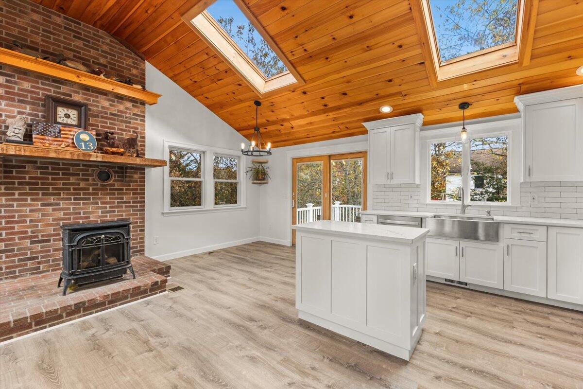 13 Cherry Street Wareham MA 02571