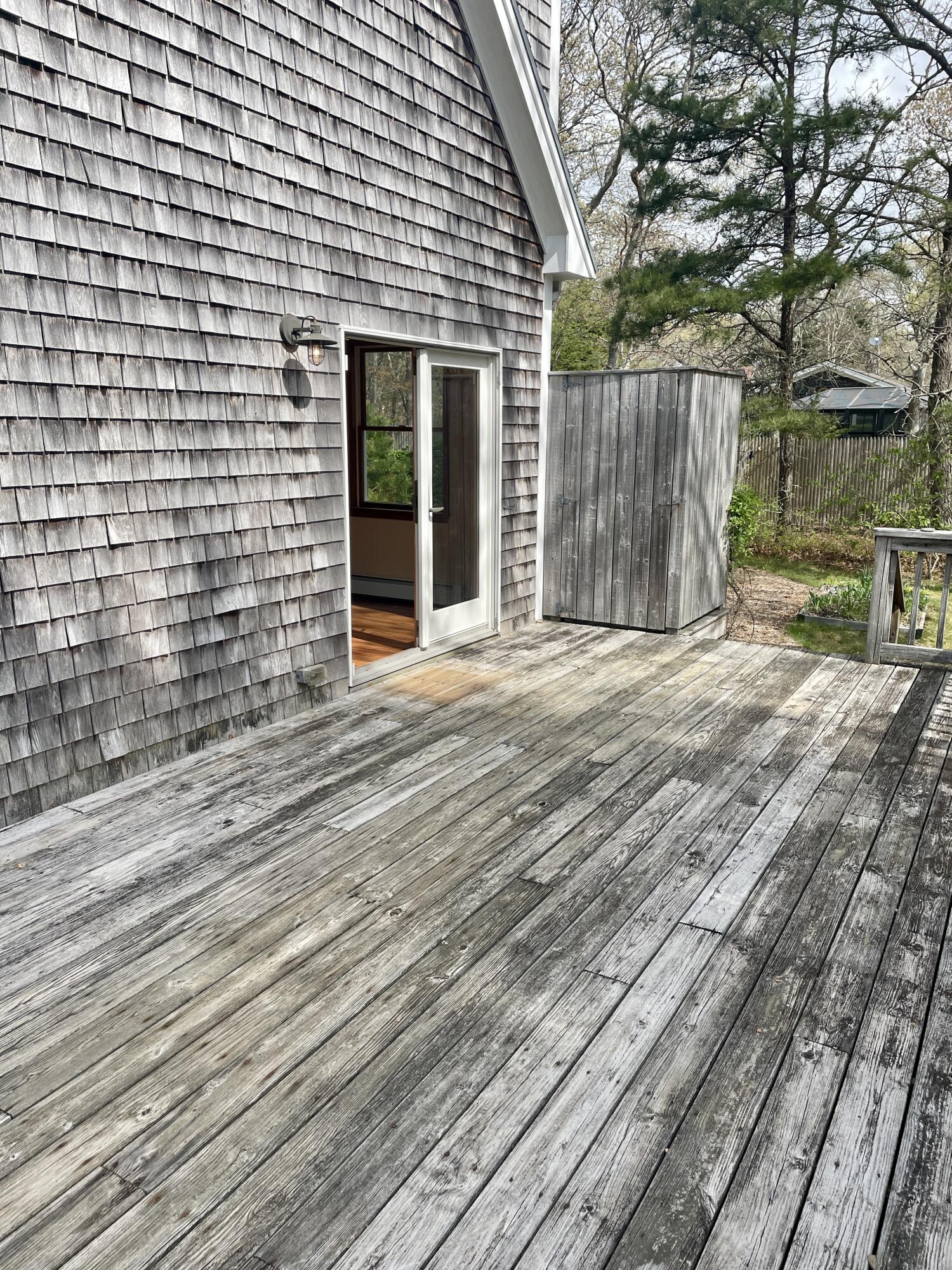 12 Park Avenue Vineyard Haven MA 02568