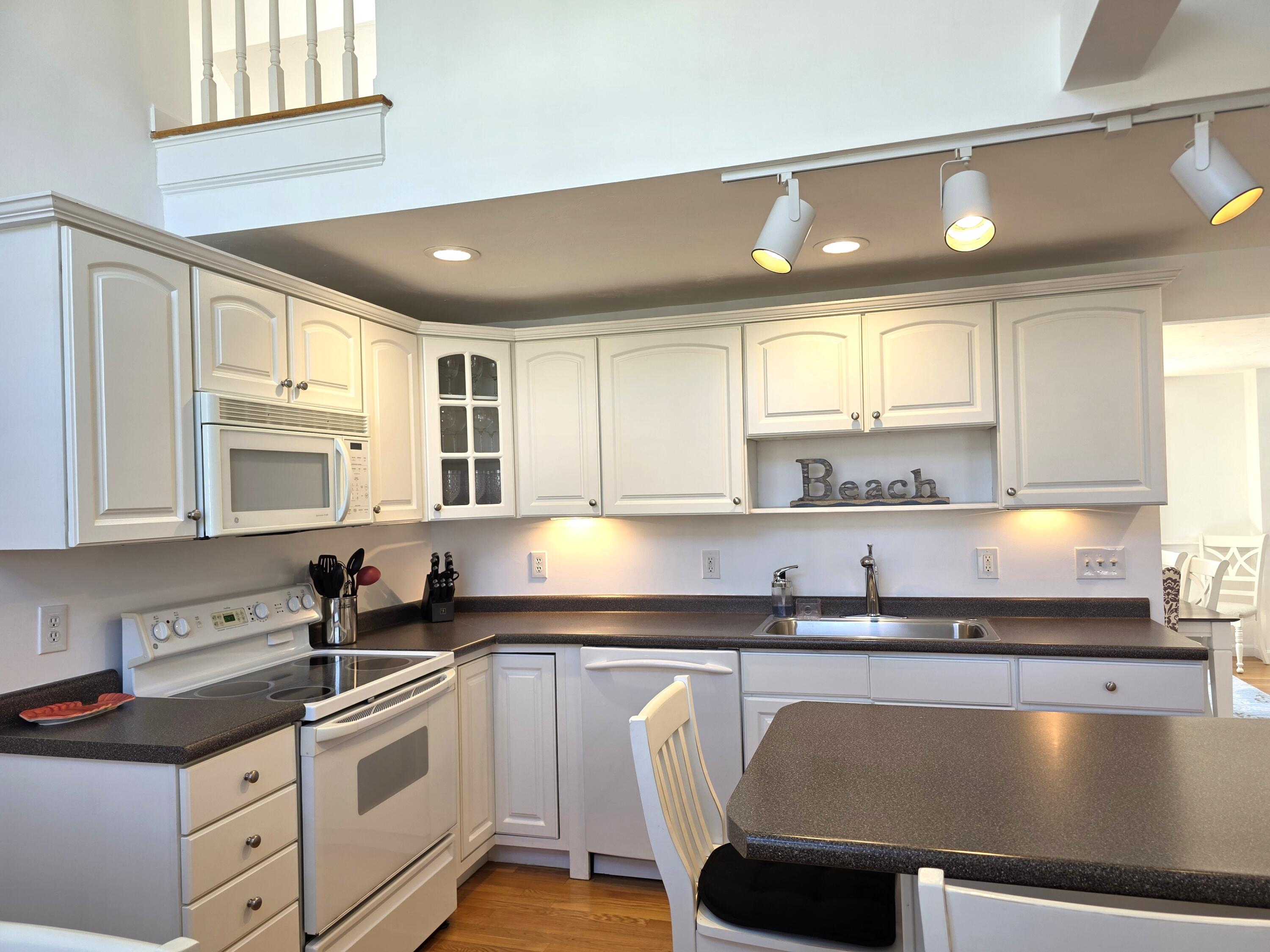 31 Falling Leaf Lane Osterville MA 02655
