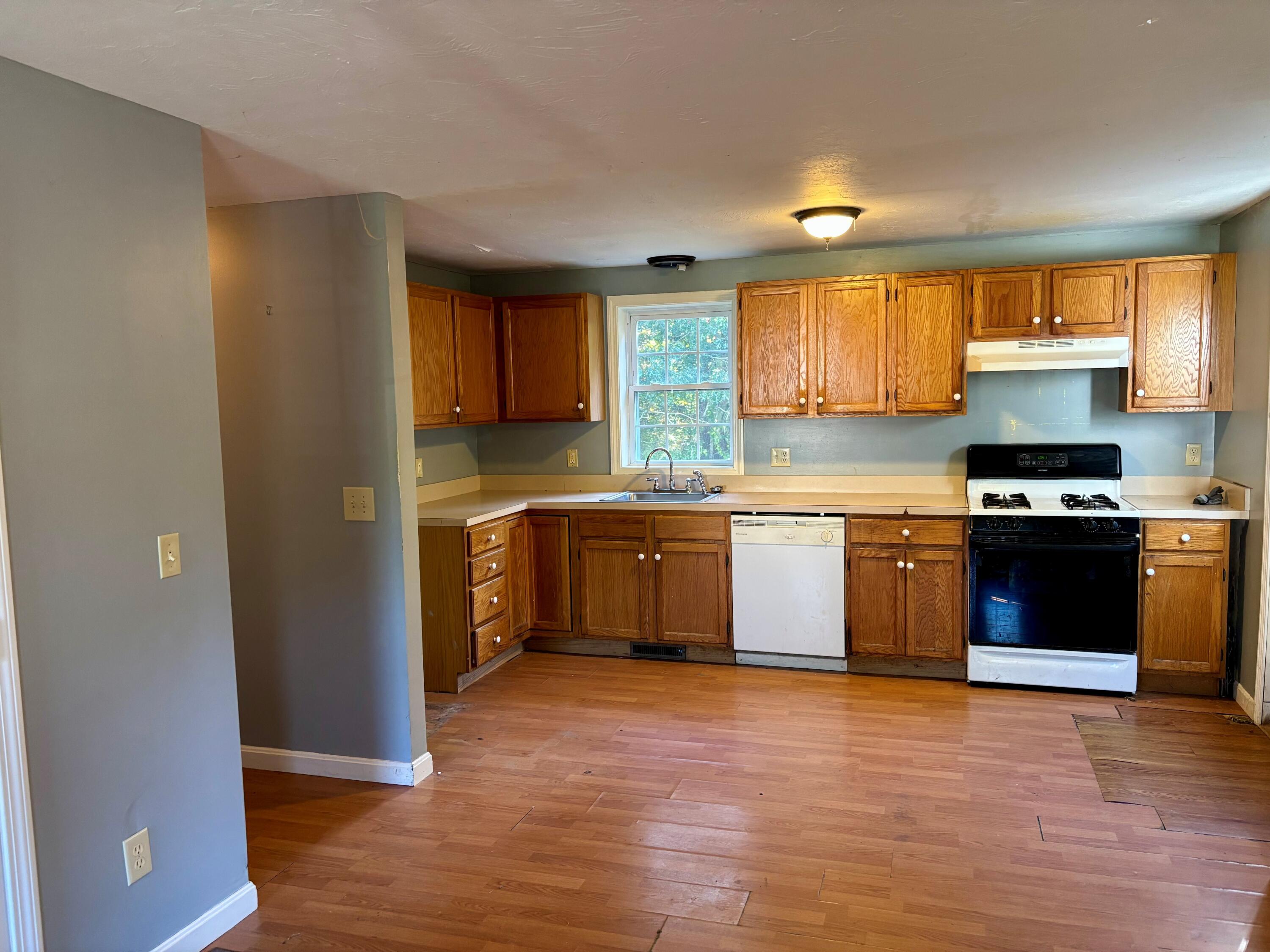 12 Sherwood Lane Sandwich MA 02563