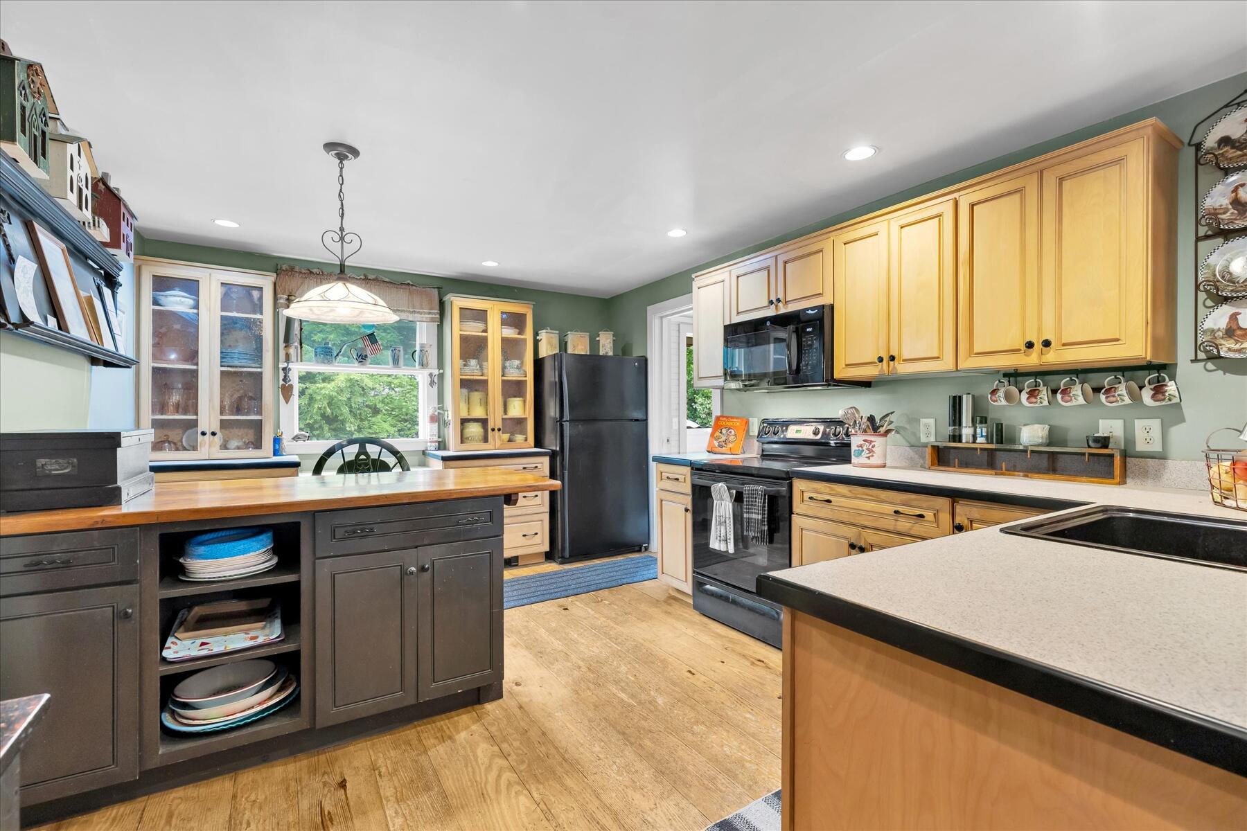 643 Main Street Harwich MA 02645