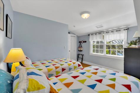 17 Cove Lane Dennis MA 02670