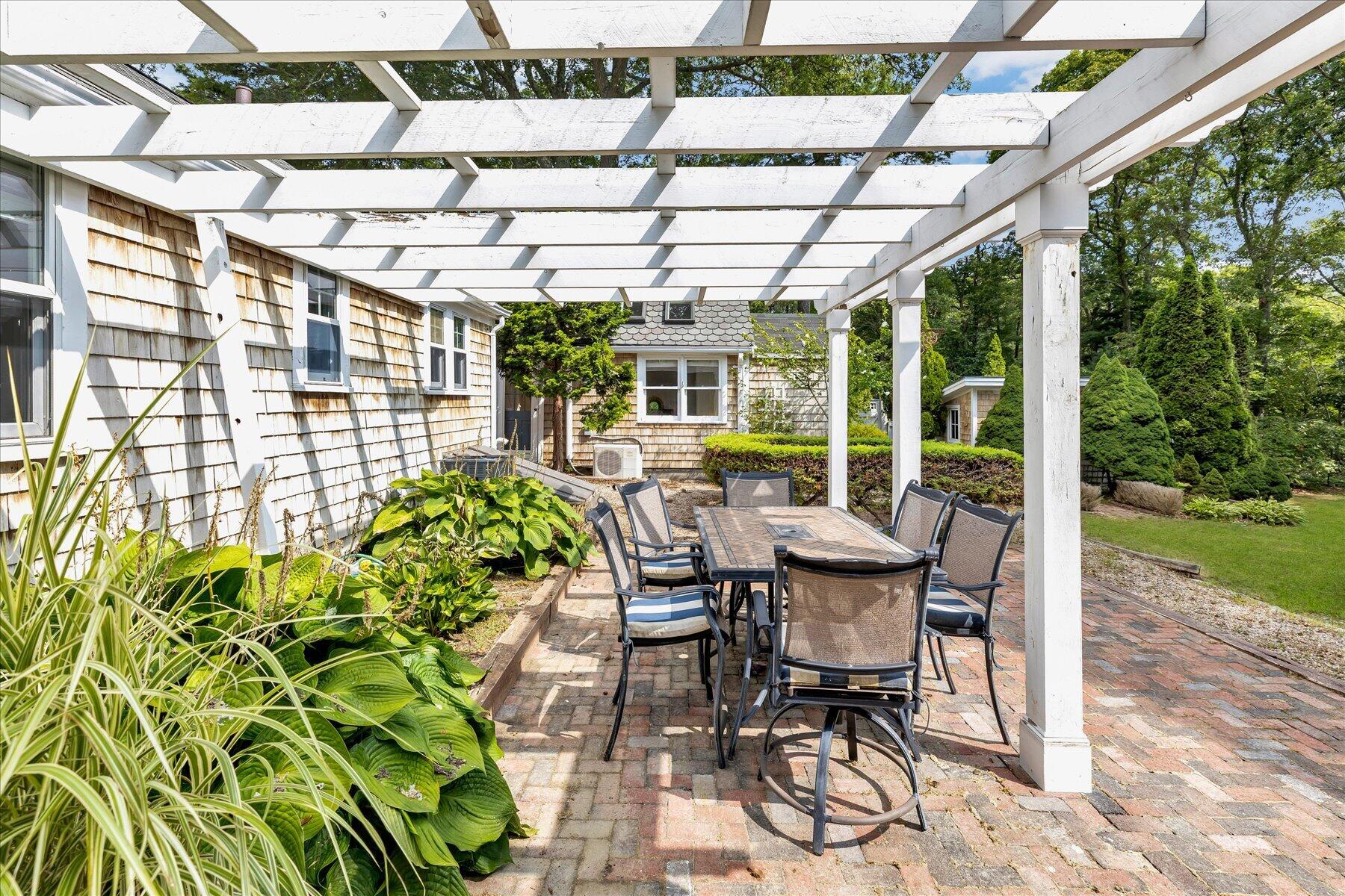 112 Osterville West Barnstable Road Osterville MA 02655
