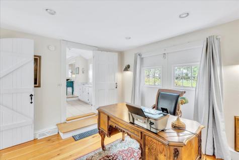 112 Osterville West Barnstable Road Osterville MA 02655