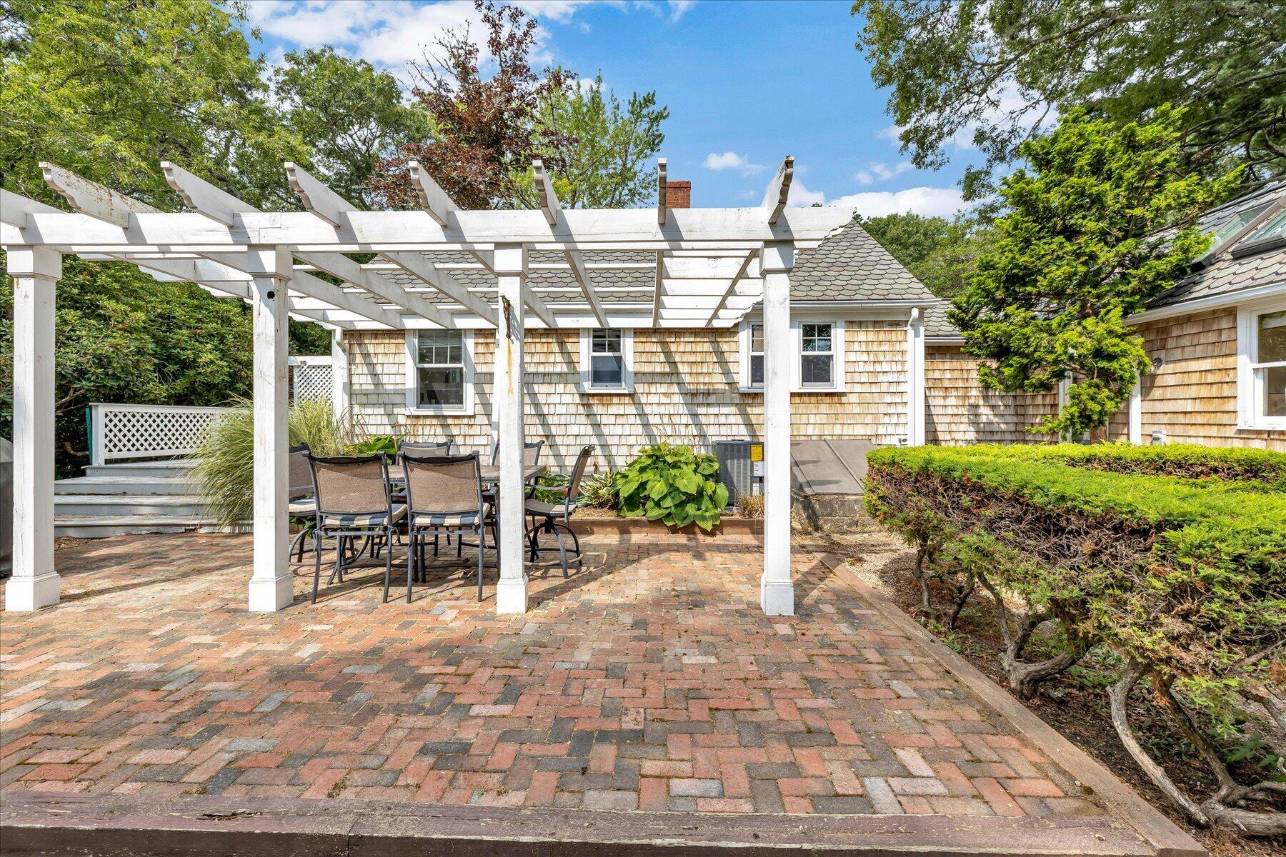 112 Osterville West Barnstable Road Osterville MA 02655