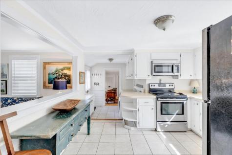 112 Osterville West Barnstable Road Osterville MA 02655