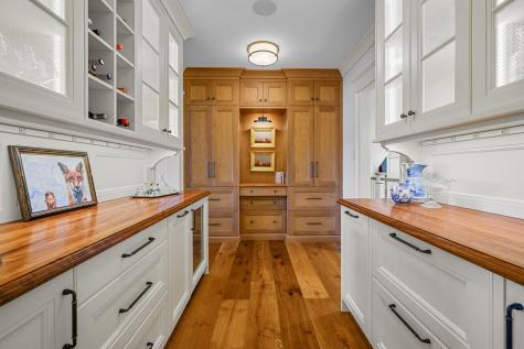 240 Baxters Neck Road Barnstable MA 02648