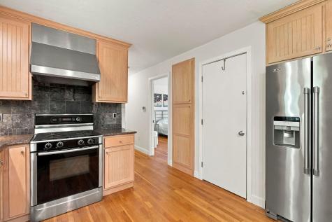 65 Maple Lane Brewster MA 02631