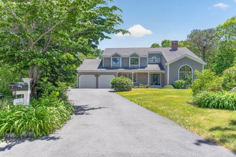 1 Punch Bowl Drive Falmouth MA 02540