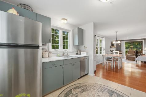 35 Santuit Pond Way Mashpee MA 02649