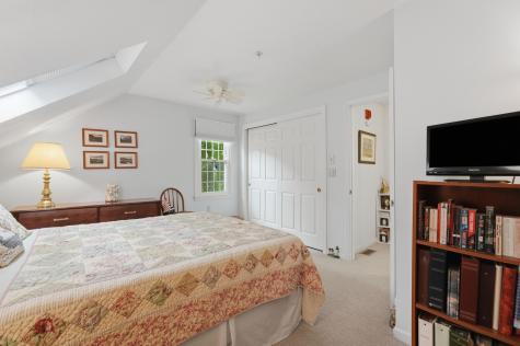 35 Santuit Pond Way Mashpee MA 02649