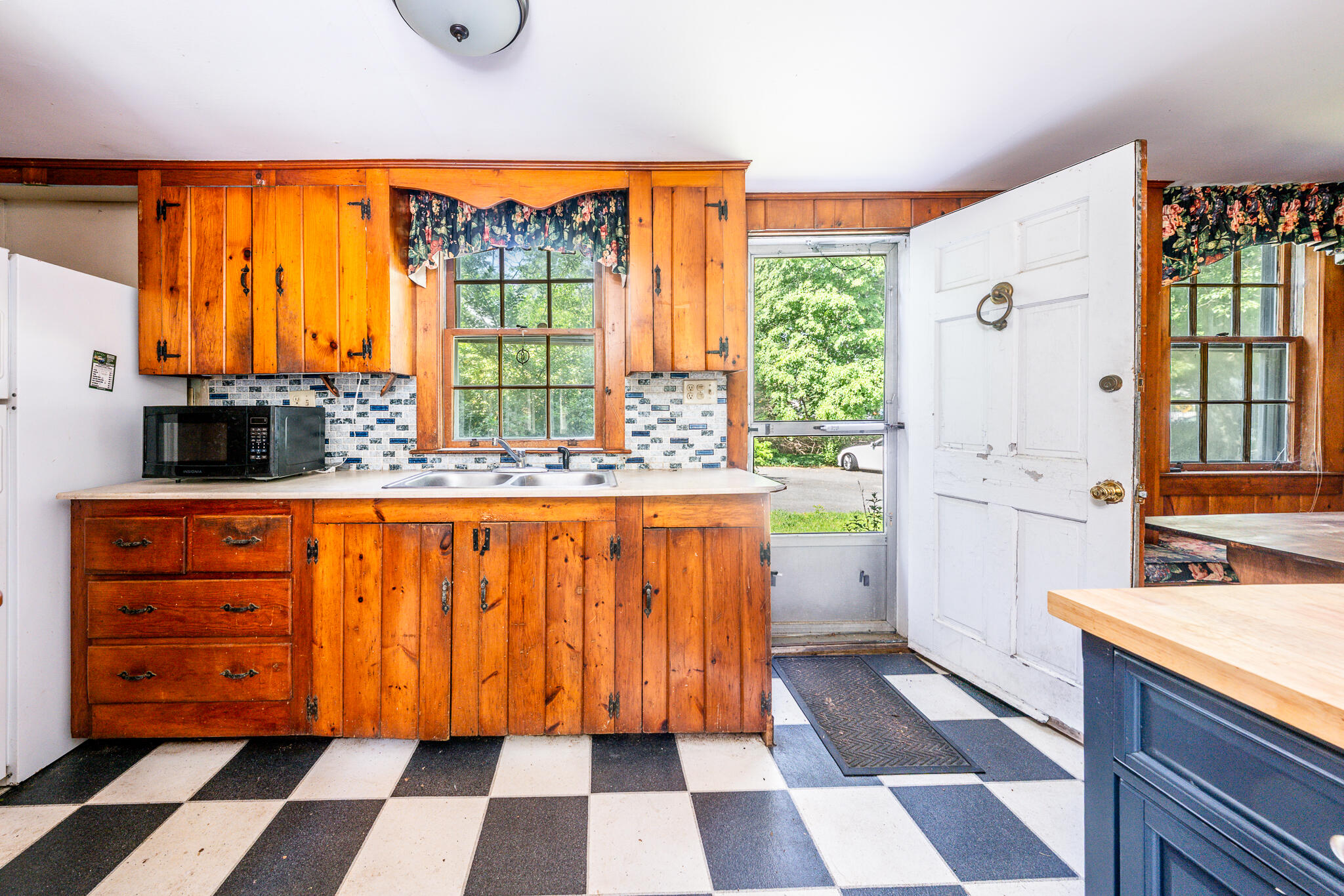 228 Phinneys Lane Centerville MA 02632