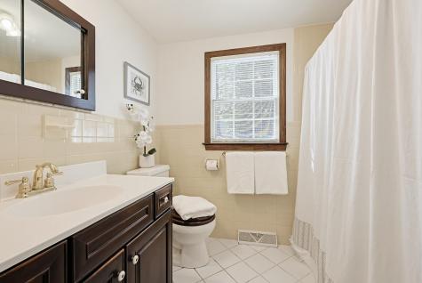 556 Cotuit Road Mashpee MA 02649